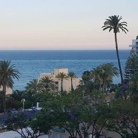 Апартаменты Apartamento Junto Al Mar En Puerto Marina Бенальмадена Экстерьер фото